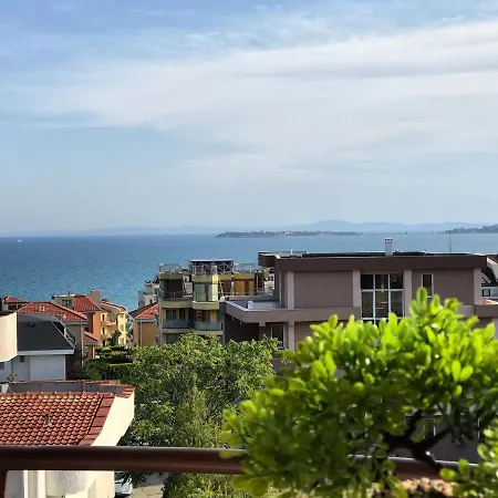 בית הארחה Val And Kate 2*