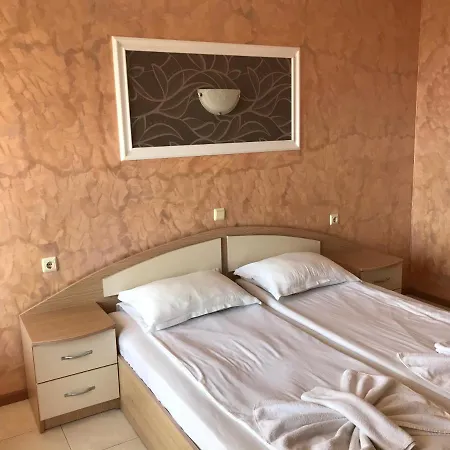 בית הארחה Val And Kate