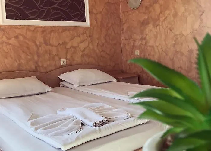 Val And Kate Guest house